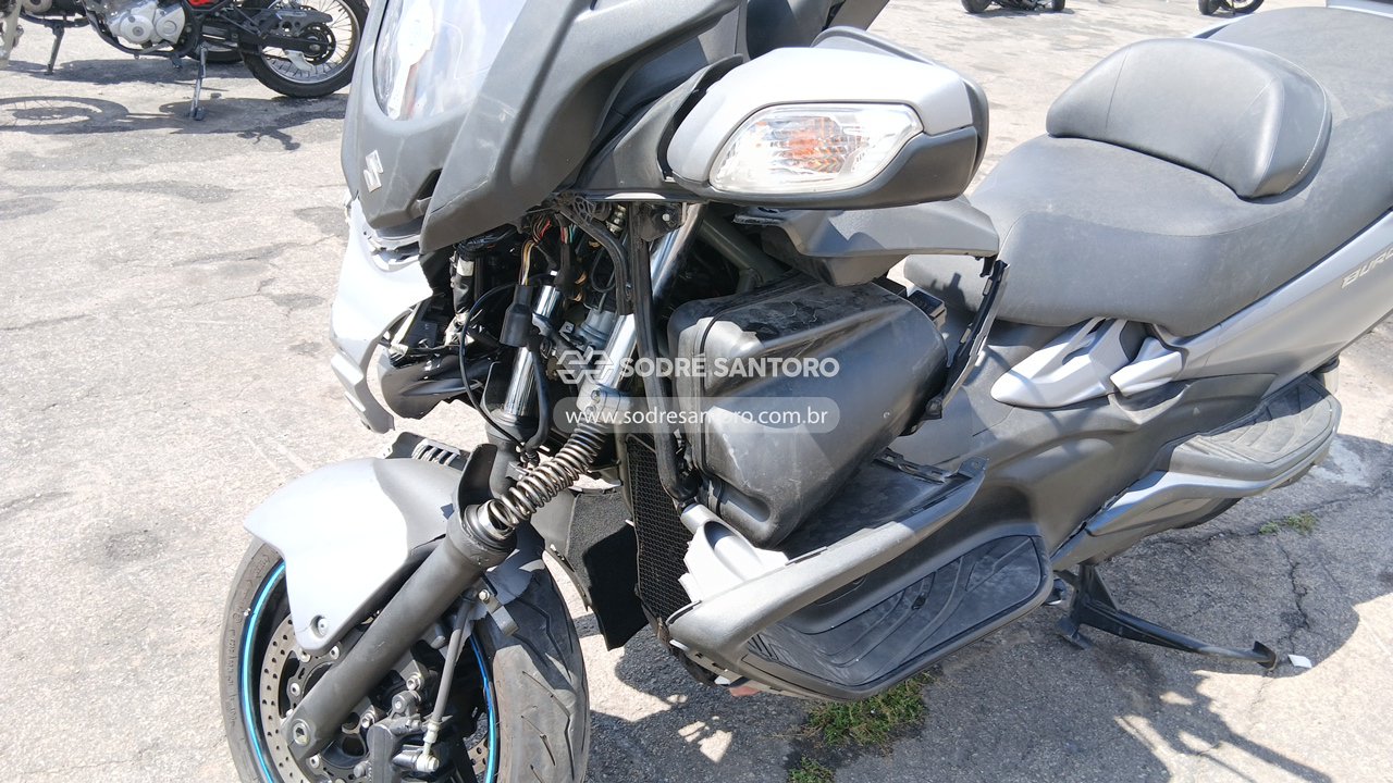 Suzuki Burgman 650 EX - 2018/2019 — foto 8 de 10