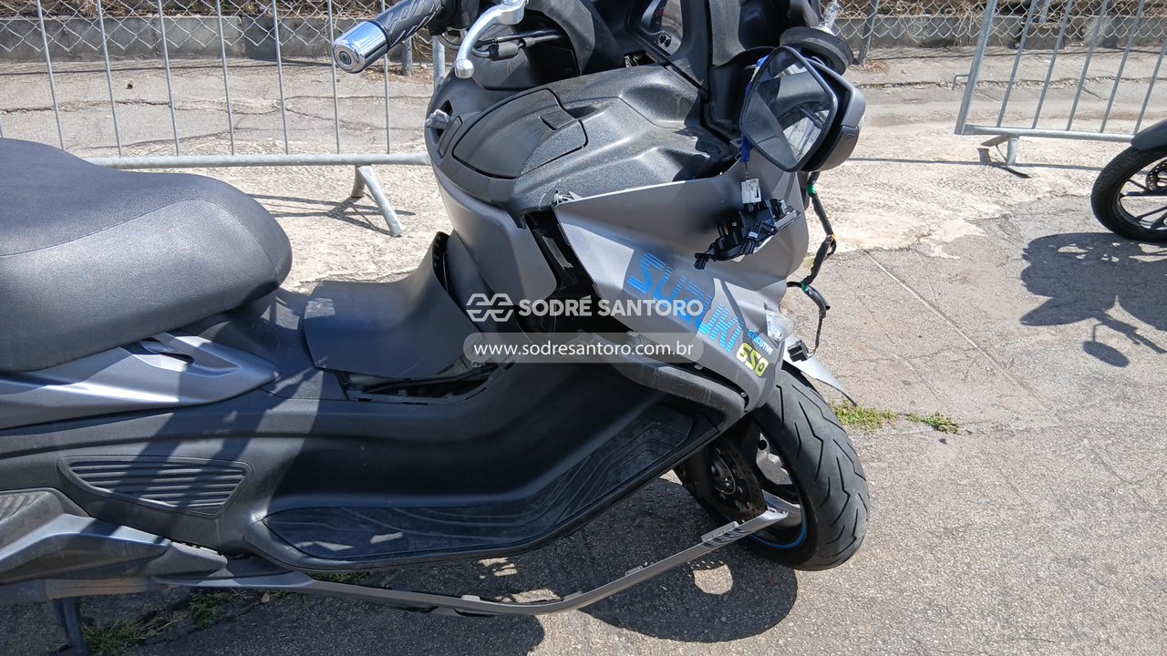 Suzuki Burgman 650 EX - 2018/2019 — foto 10 de 10