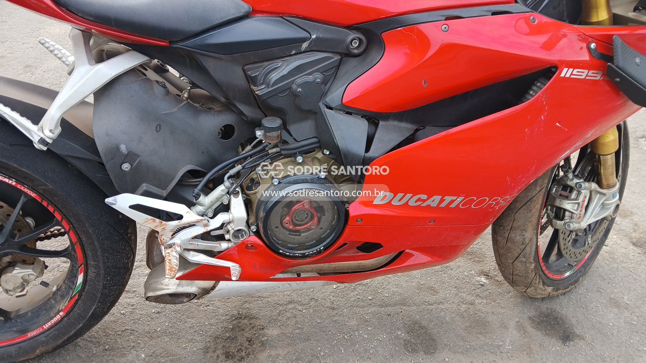 Ducati 1199 Panig S - 2015/2015 — foto 5 de 10