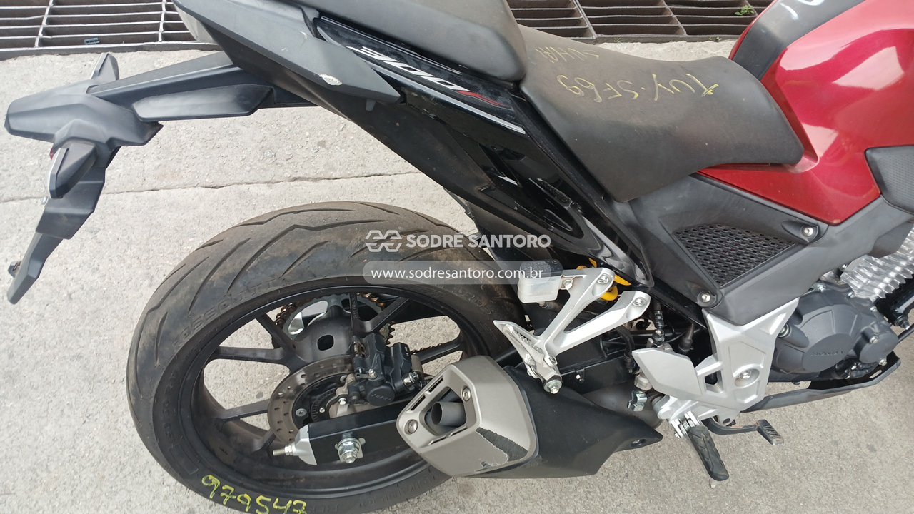 Honda CB 300f Twister Abs - 2025/2025 — foto 10 de 12