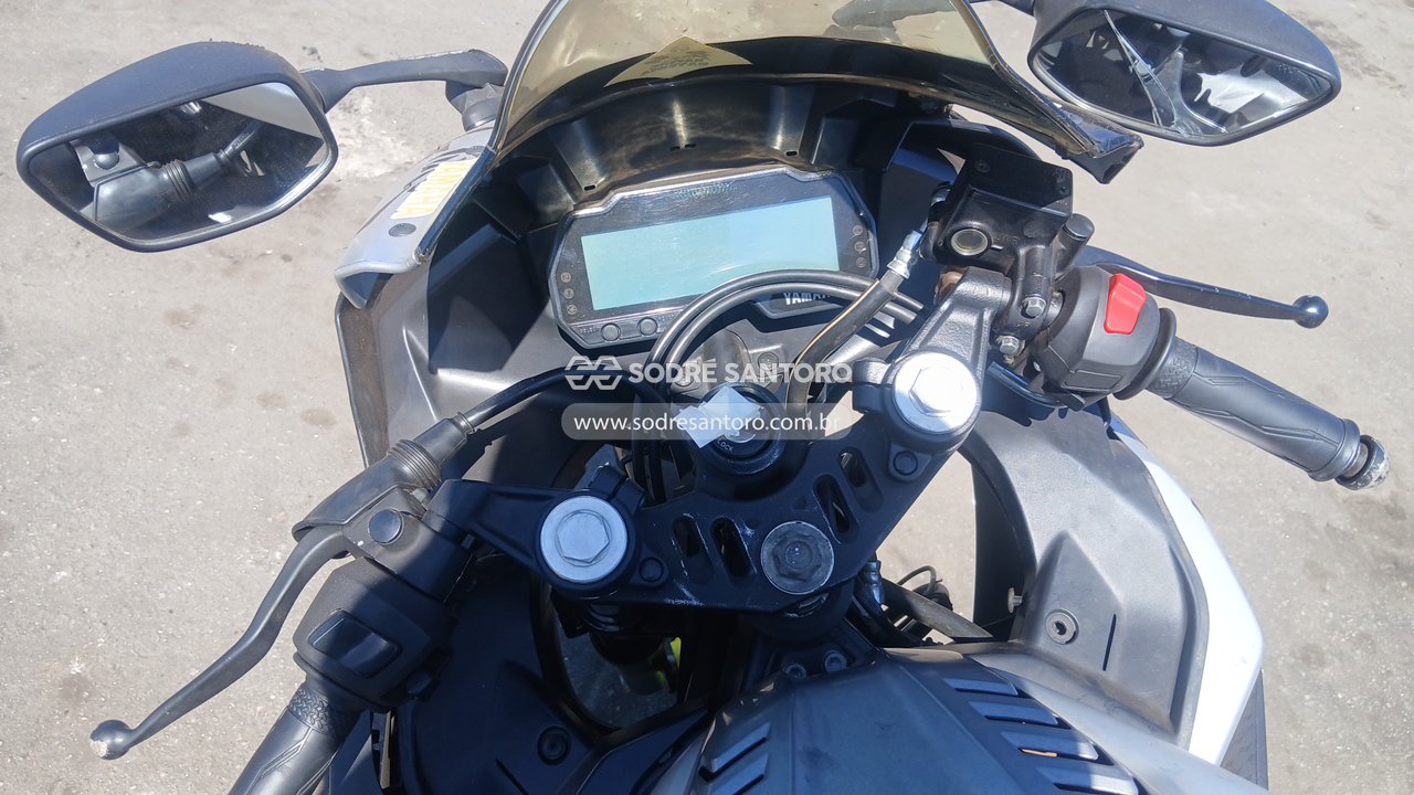 Yamaha Yzf R15 Abs - 2024/2024 — foto 8 de 11