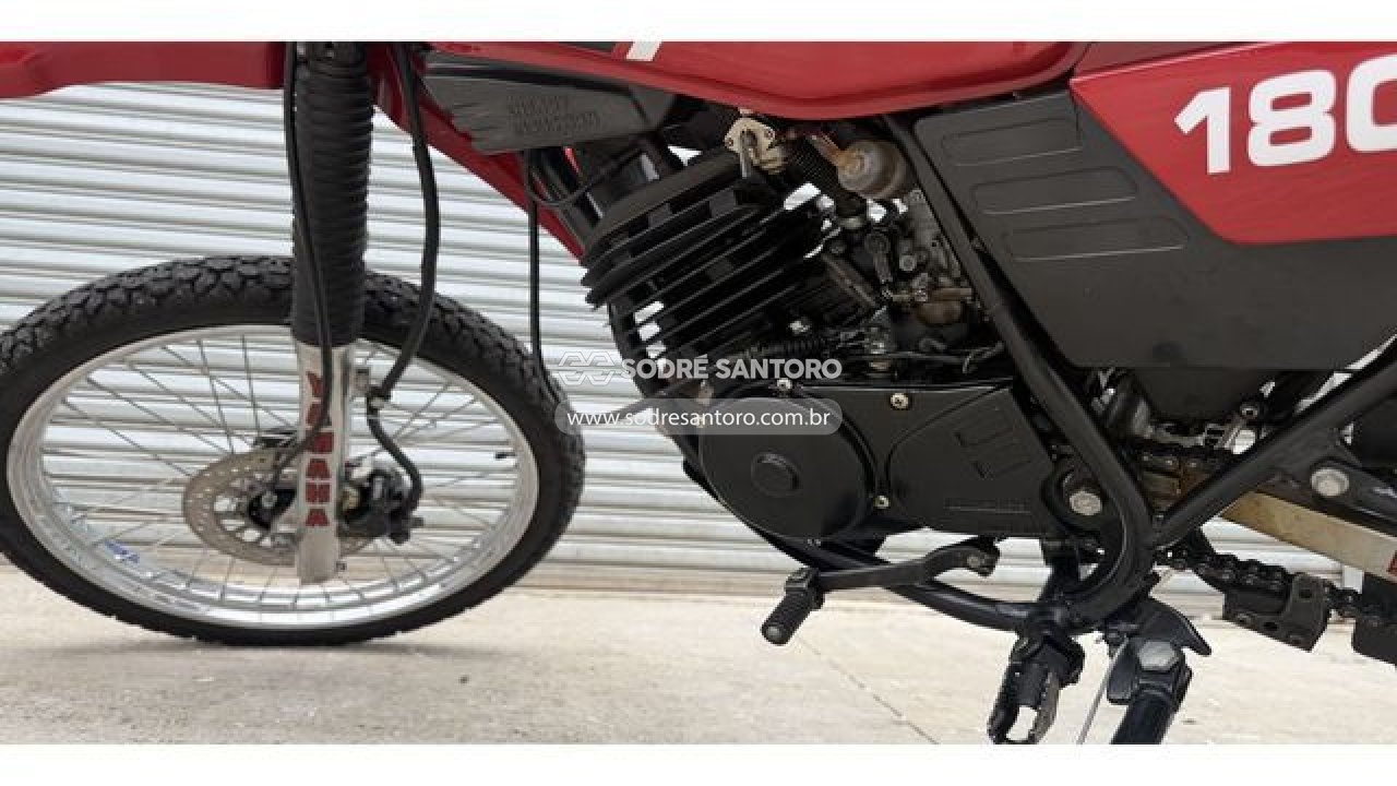 Foto 9 de 13: YAMAHA - DT 180 1985/1985