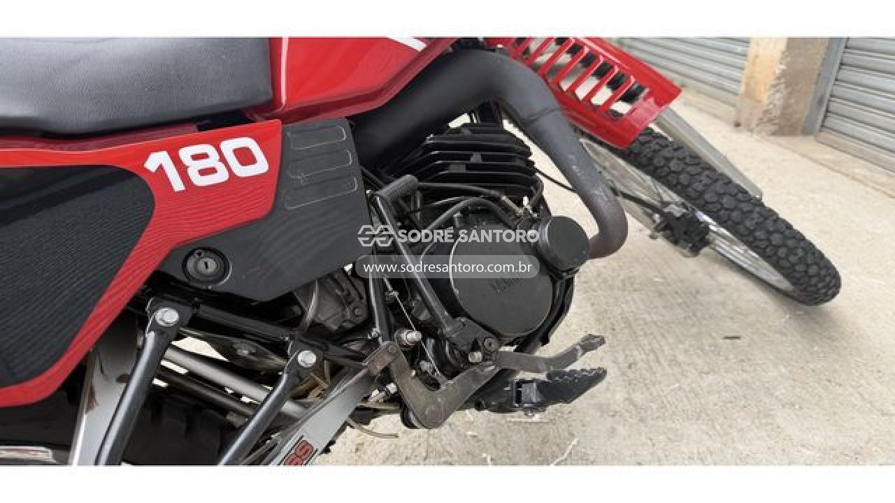 Foto 11 de 13: YAMAHA - DT 180 1985/1985