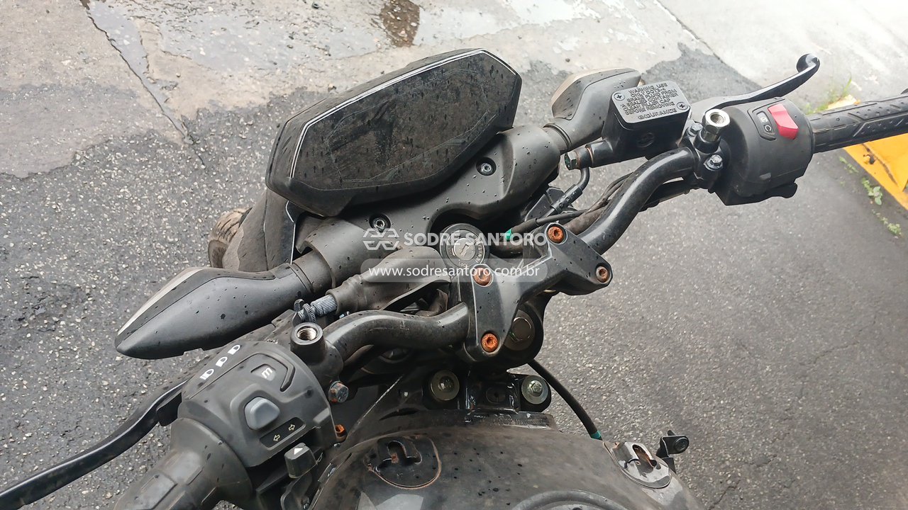Foto 6 de 11: BAJAJ - PULSAR N150 2025/2026