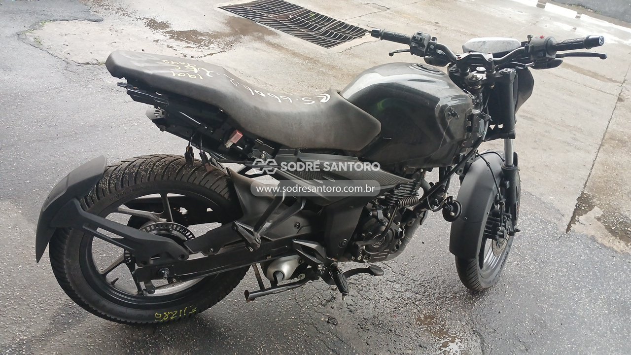 Foto 4: BAJAJ - PULSAR N150 2025/2026