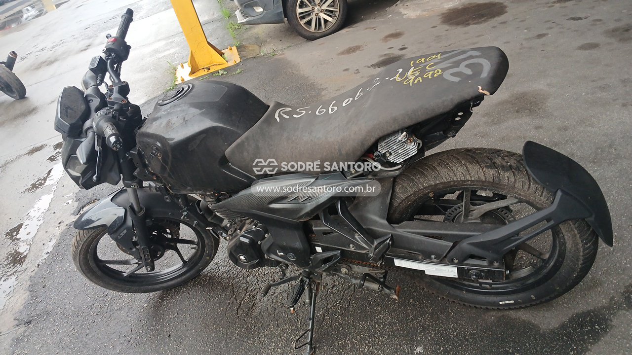 Foto 2: BAJAJ - PULSAR N150 2025/2026