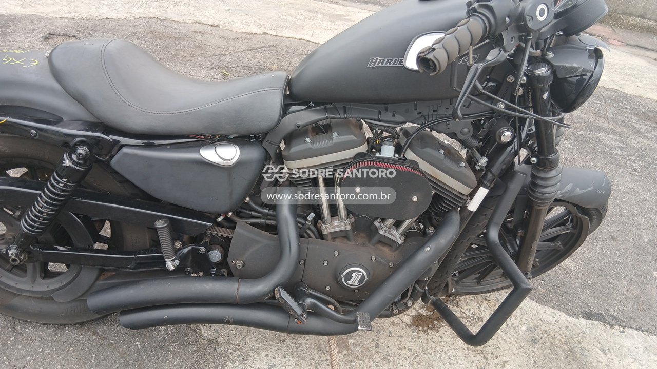 Foto 6 de 9: HARLEY DAVIDSON - XL 883 N 2011/2011