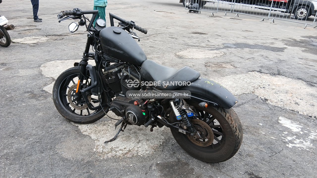 Foto 2: HARLEY DAVIDSON - XL 883 N 2011/2011