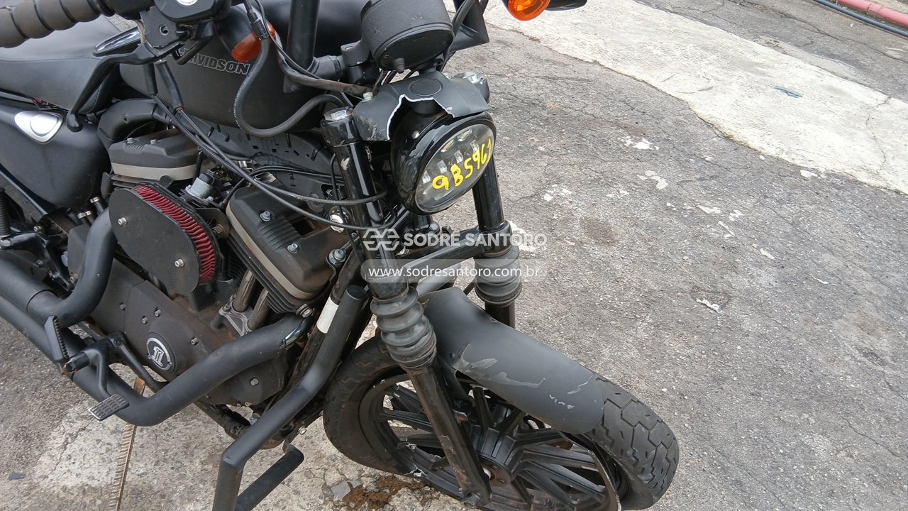 Foto 9 de 9: HARLEY DAVIDSON - XL 883 N 2011/2011