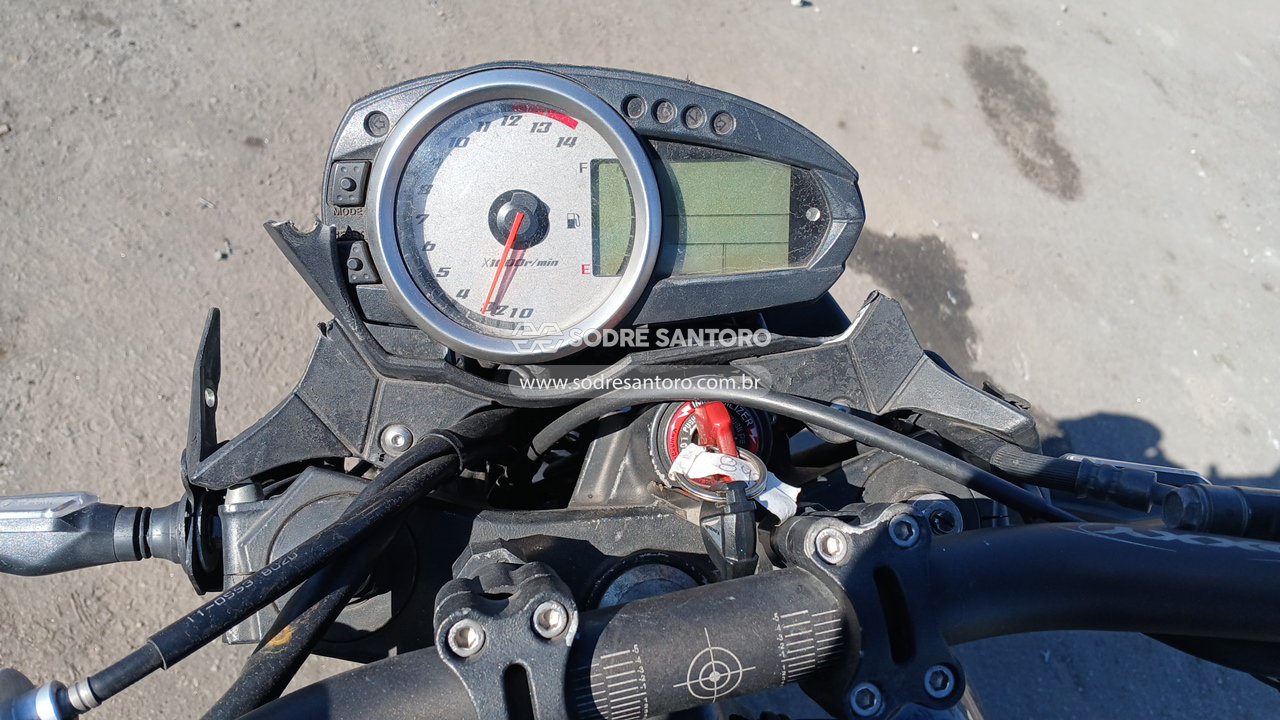 Foto 7 de 12: KAWASAKI - Z750 2009/2010
