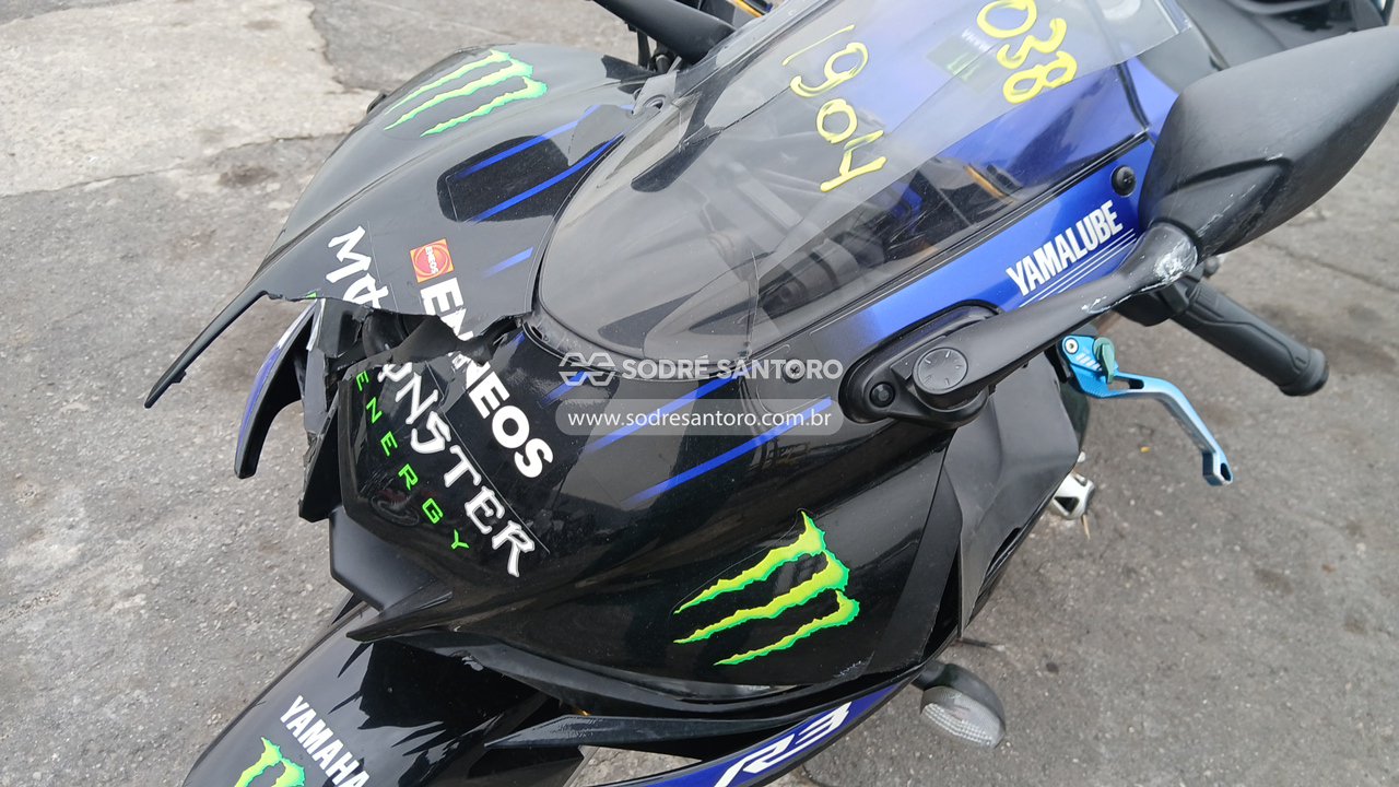 Foto 8 de 9: YAMAHA - YZF R3 MONSTER 2020/2021