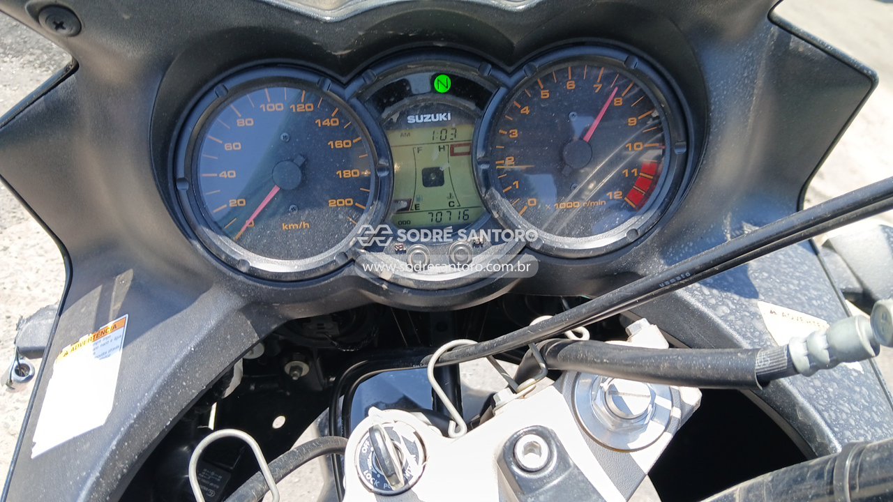 Foto 8 de 9: SUZUKI - DL 650 2012/2013