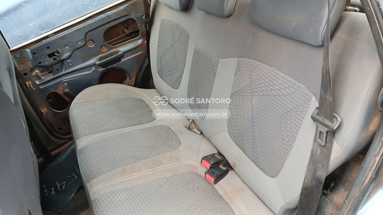 Foto 11 de 13: CHEVROLET - CORSA MILENIUM 2001/2001