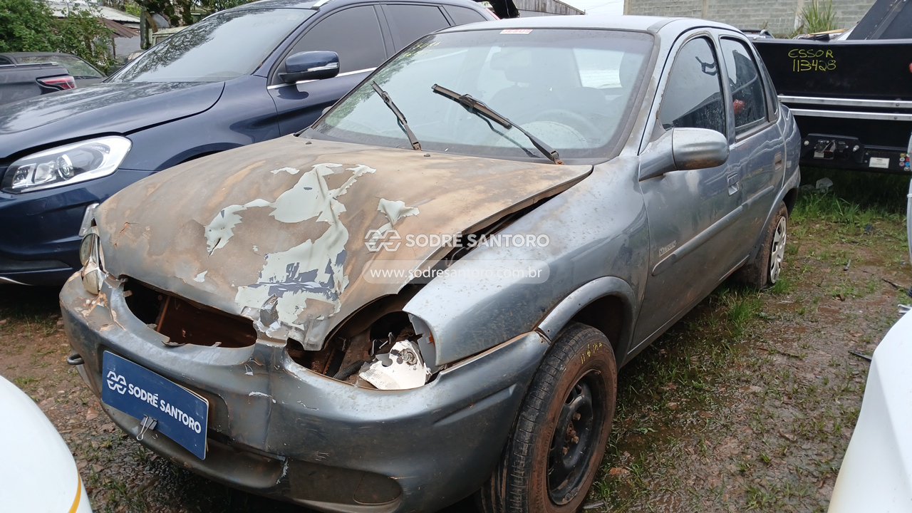 Foto 3: CHEVROLET - CORSA MILENIUM 2001/2001