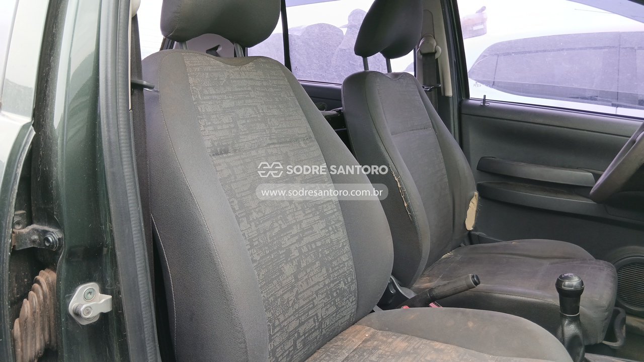Foto 9 de 12: VOLKSWAGEN - FOX 1.6 2005/2005