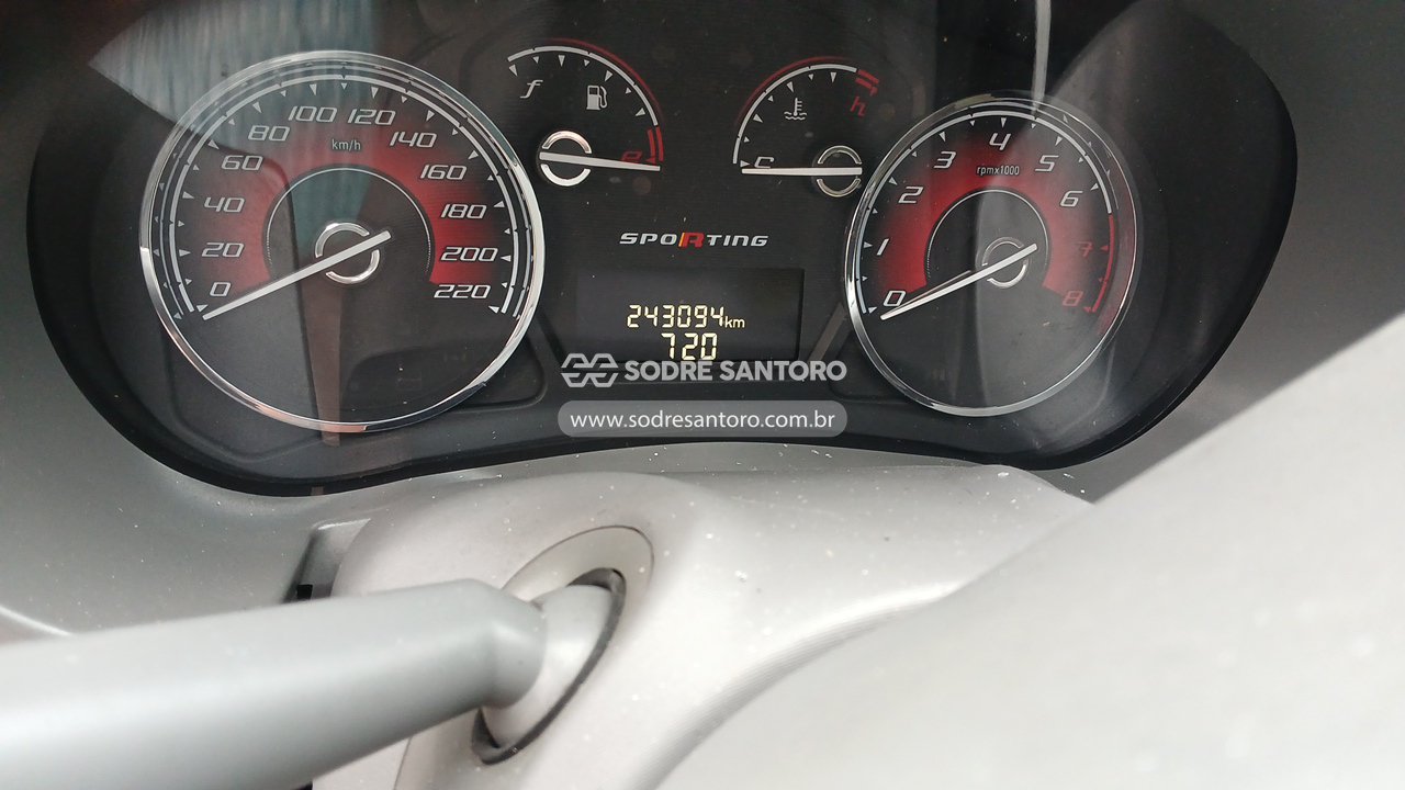 Foto 7 de 13: FIAT - PALIO SPORTING 1.6 2012/2013