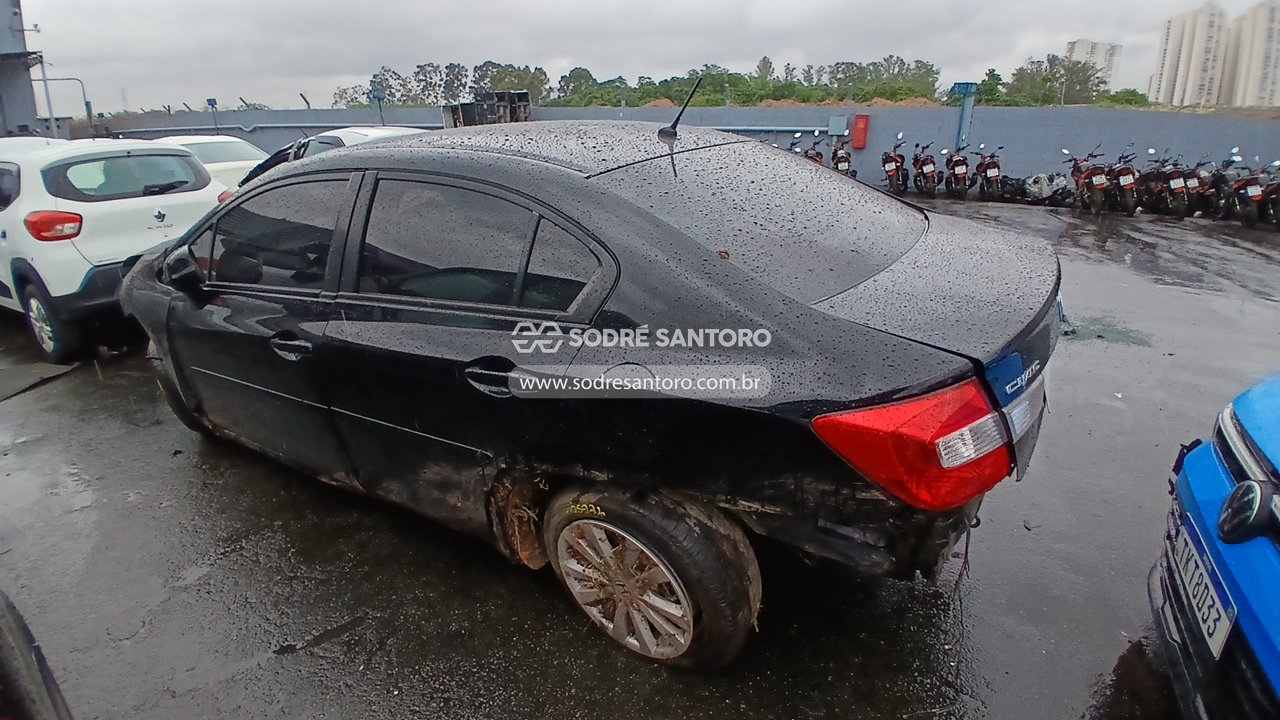 Foto 2: HONDA - CIVIC LXS 2013/2014