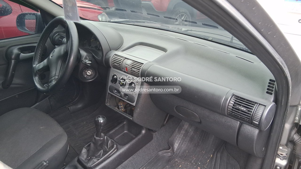 Foto 7 de 9: CHEVROLET - CLASSIC LIFE 2005/2005