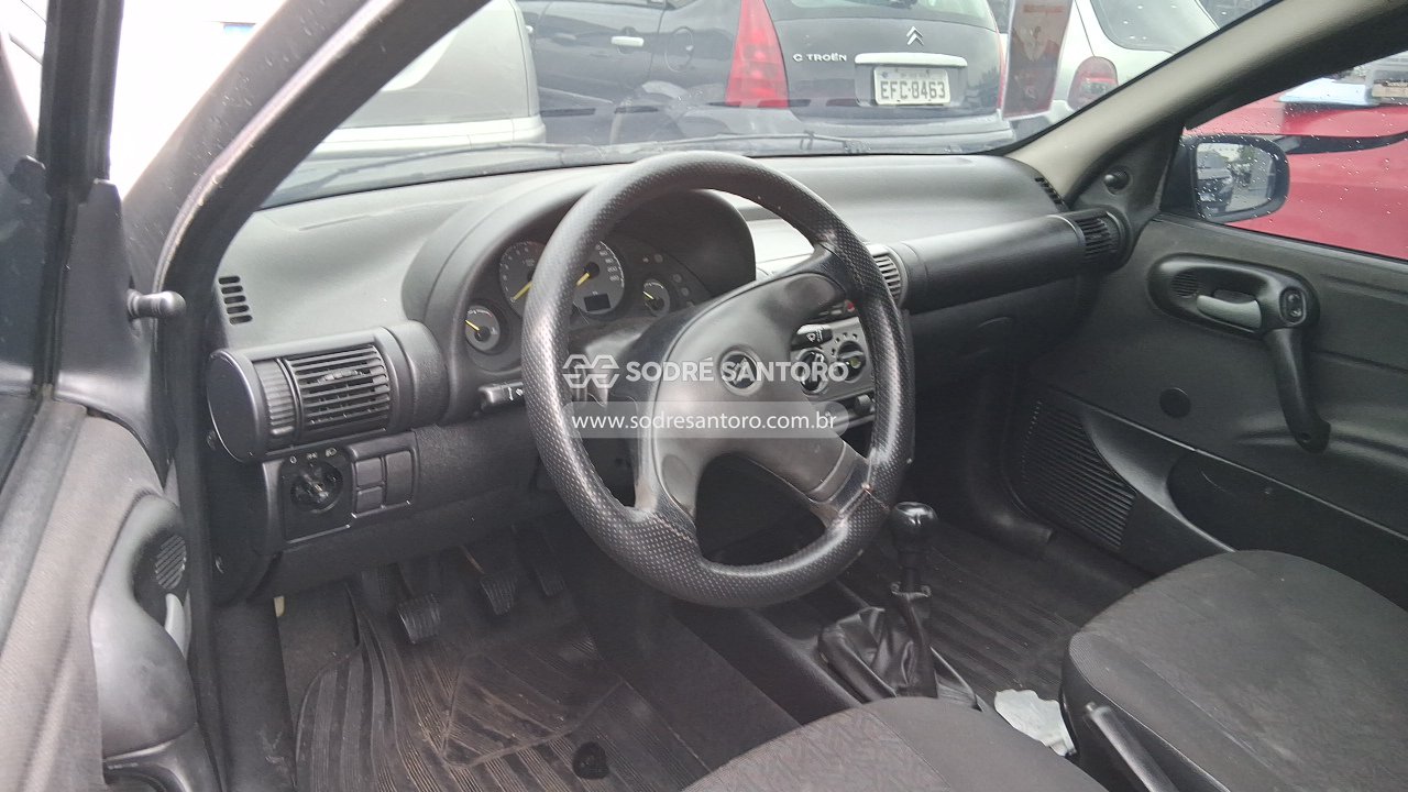 Foto 6 de 9: CHEVROLET - CLASSIC LIFE 2005/2005