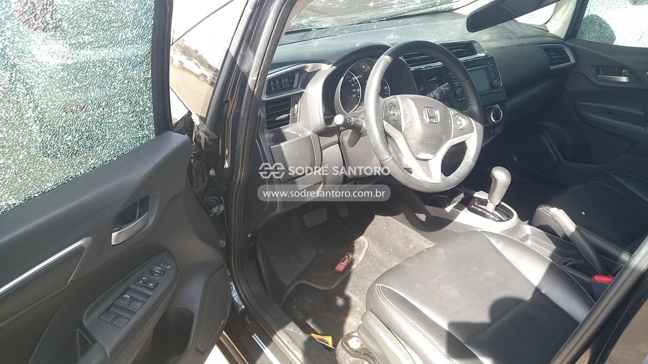 Foto 6 de 13: HONDA - FIT EX CVT 2015/2016