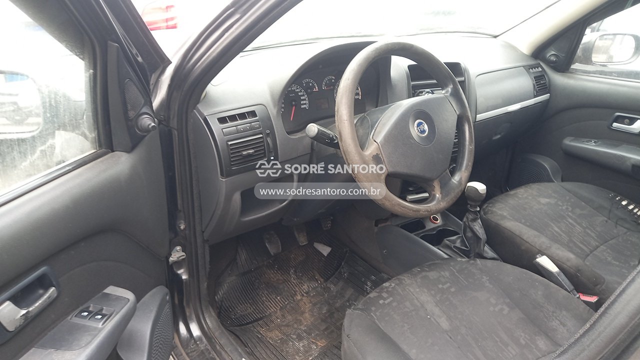 Foto 6 de 13: FIAT - PALIO WEEK ELX FLEX 2004/2005