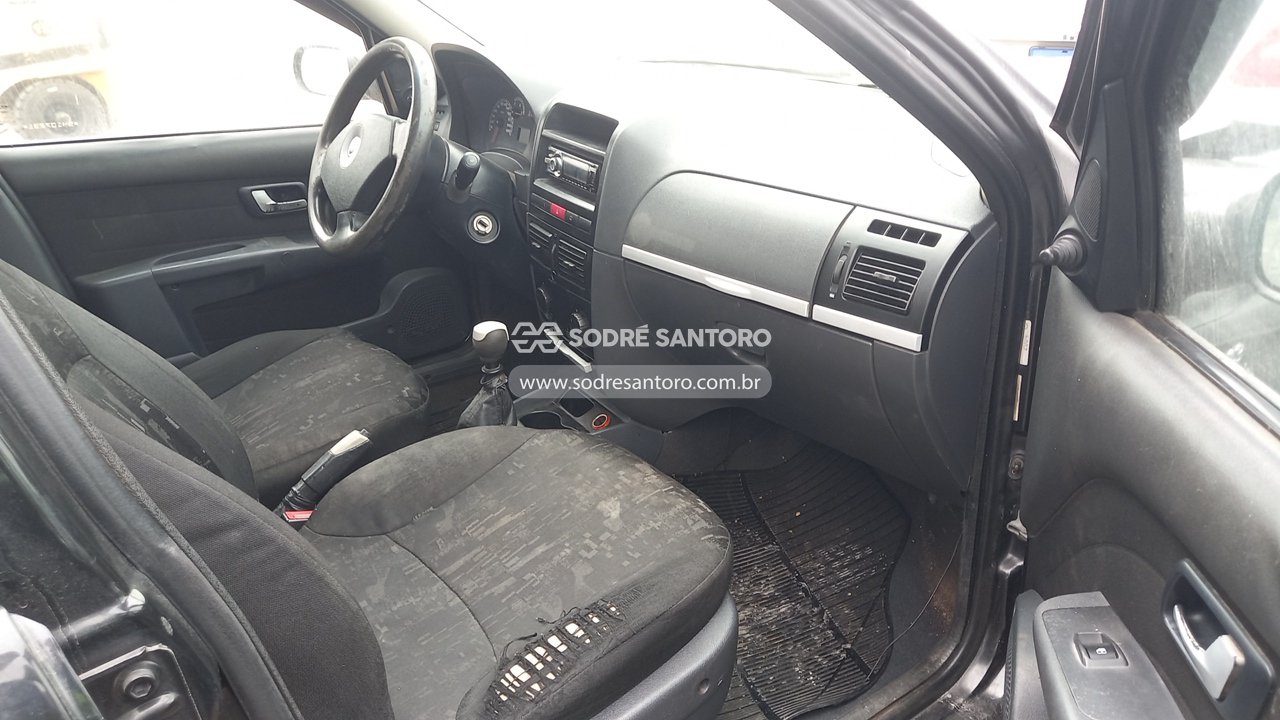 Foto 7 de 13: FIAT - PALIO WEEK ELX FLEX 2004/2005