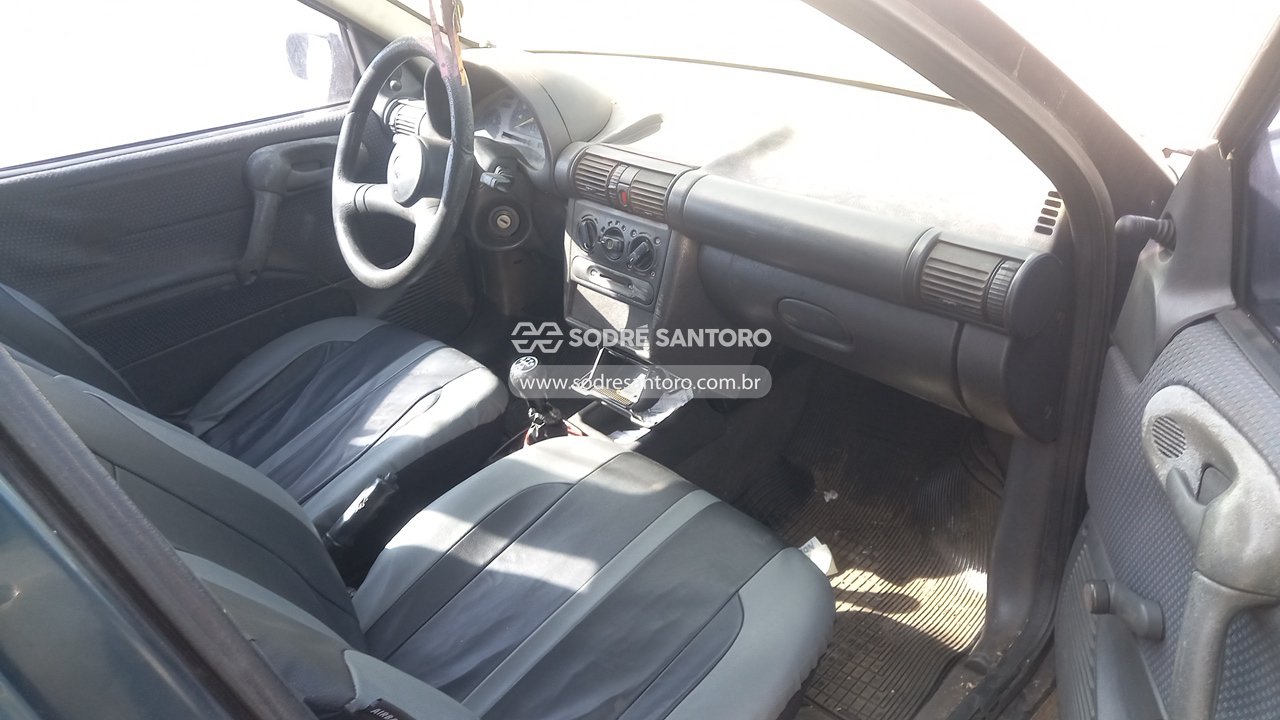 Foto 7 de 13: CHEVROLET - CORSA SUPER 1998/1998