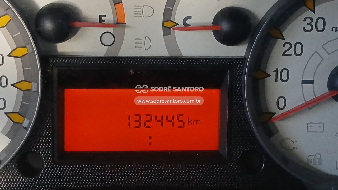 Foto 7 de 13: FIAT - STRADA ADVENT FLEX 2010/2010