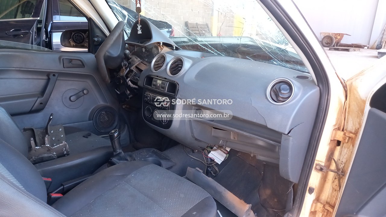 Foto 7 de 11: VOLKSWAGEN - GOL 1.0 2012/2013