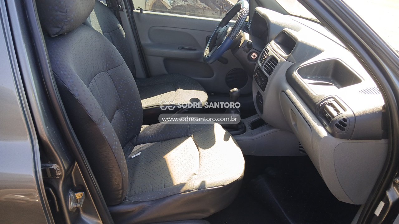 Foto 8 de 12: RENAULT - CLIO AUT 1.0 H 2006/2007