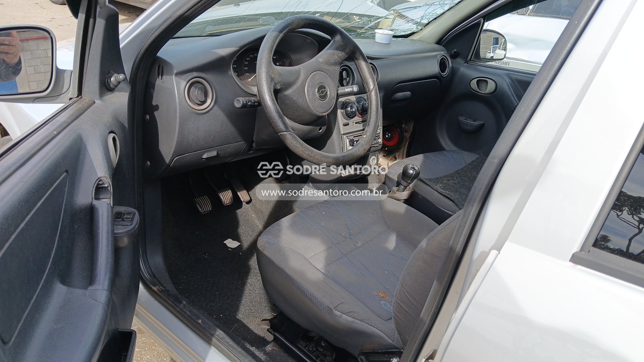 Foto 6 de 12: CHEVROLET - CELTA 4P SPIRIT 2005/2005