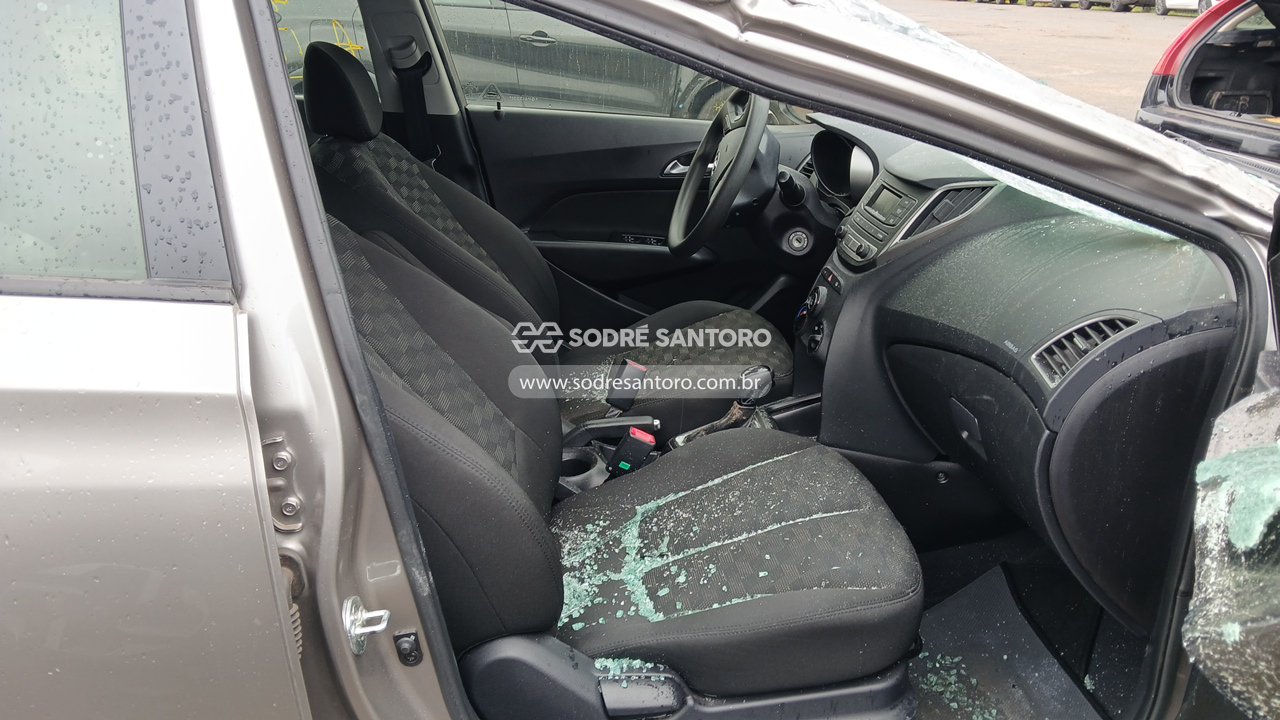 Foto 8 de 11: HYUNDAI - HB20 1.6A COMF 2016/2016