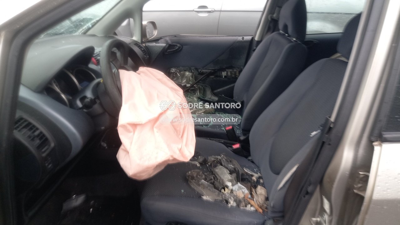Foto 8 de 13: HONDA - FIT LX FLEX 2007/2008