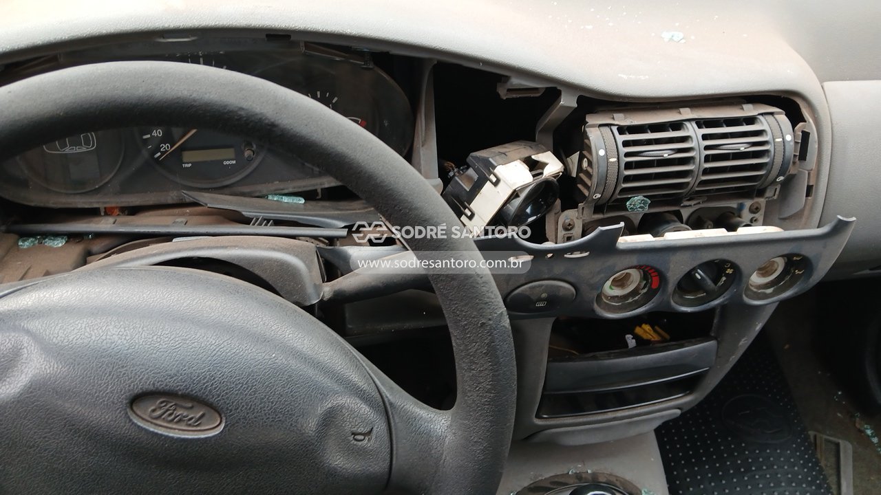 Foto 11 de 13: FORD - ESCORT GL 1.6 H 2000/2000