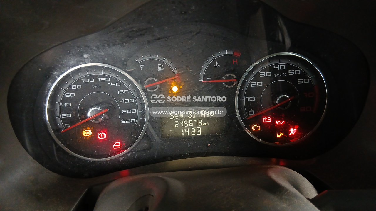 Foto 7 de 13: FIAT - PALIO ATTRACT 1.0 2013/2013