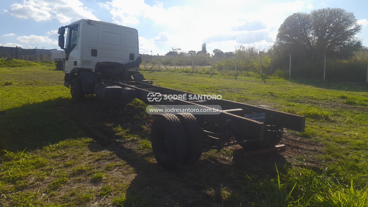 Foto 2: IVECO - TECTOR 11-190 2021/2022