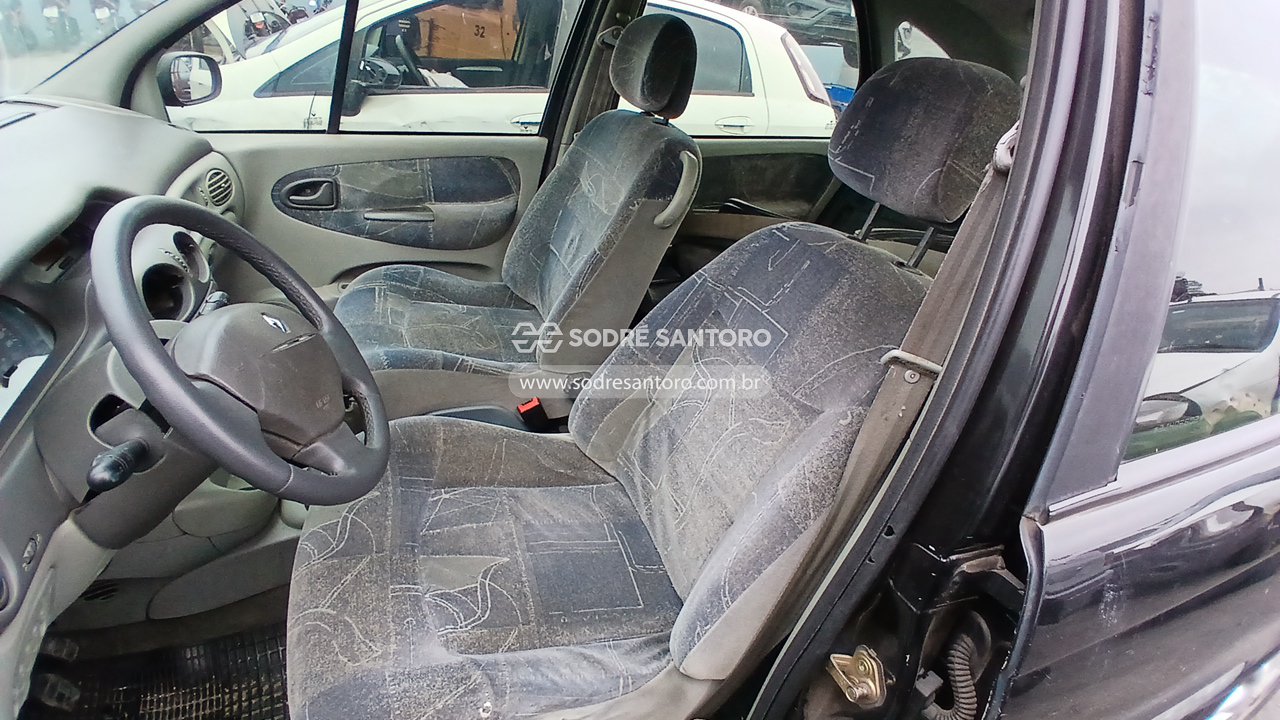 Foto 9 de 13: RENAULT - SCENIC RXE1.6 16 2003/2003
