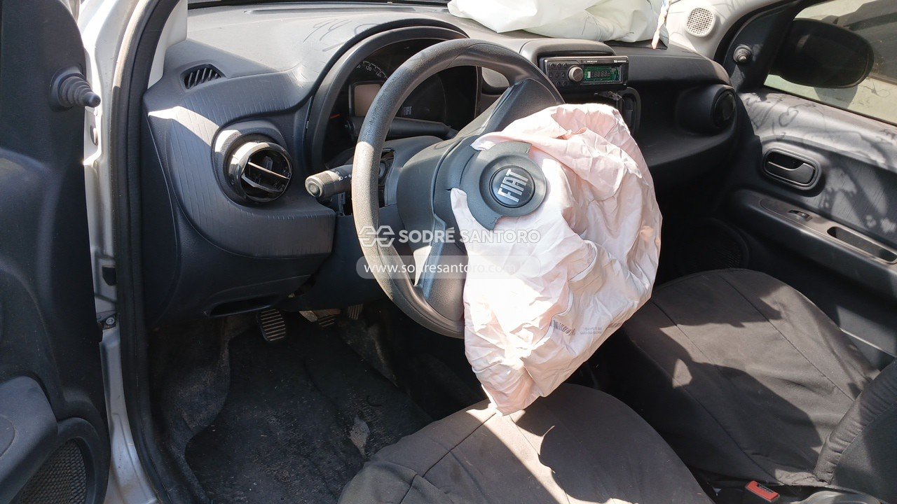 Foto 6 de 13: FIAT - MOBI LIKE 2021/2022
