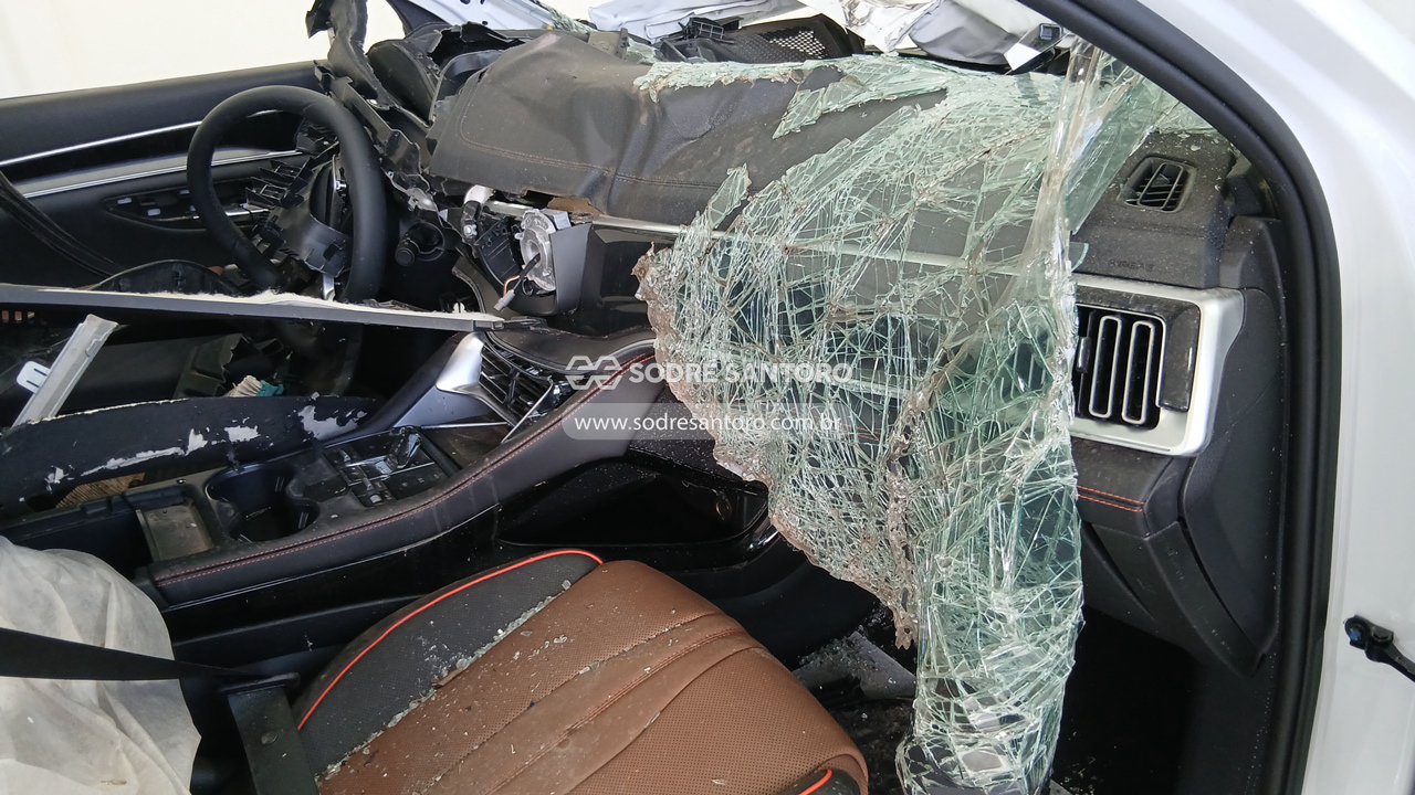 Foto 6 de 13: BYD - SONG PLUS GS DM 2026/2027