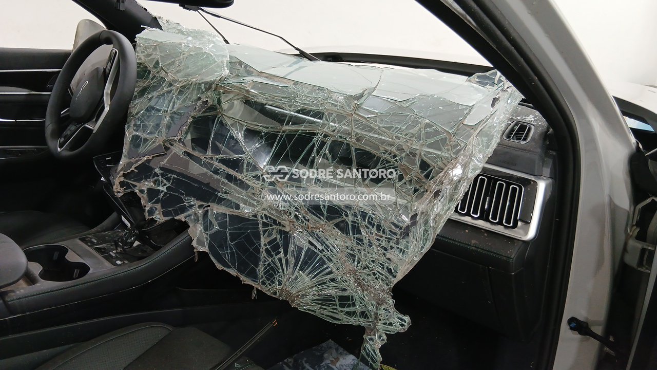 Foto 7 de 13: BYD - SONG PLUS GS DM 2026/2027