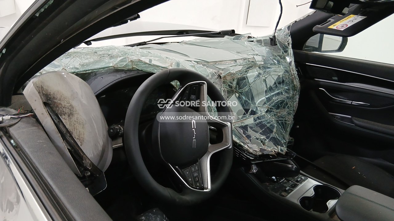 Foto 6 de 13: BYD - SONG PLUS GS DM 2026/2027