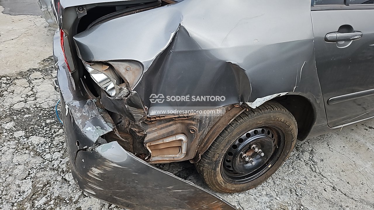 Foto 11 de 13: TOYOTA - COROLLA SEG18VVT 2005/2005