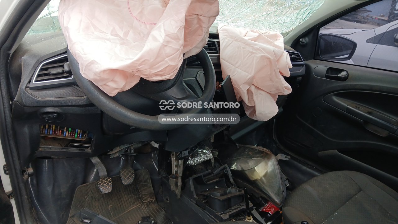 Foto 6 de 13: VOLKSWAGEN - SAVEIRO CS RB MPI 2022/2023
