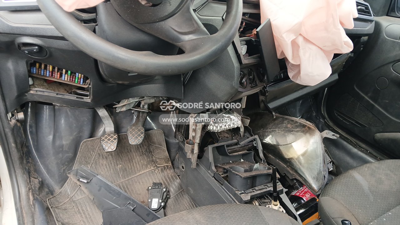 Foto 10 de 13: VOLKSWAGEN - SAVEIRO CS RB MPI 2022/2023