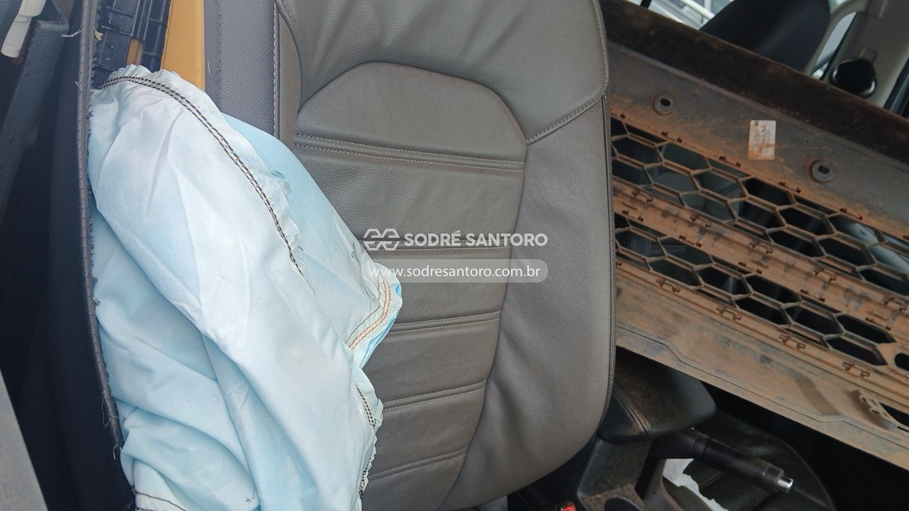 Foto 8 de 9: VOLKSWAGEN - AMAROK V6 HIGHLINE 2021/2022
