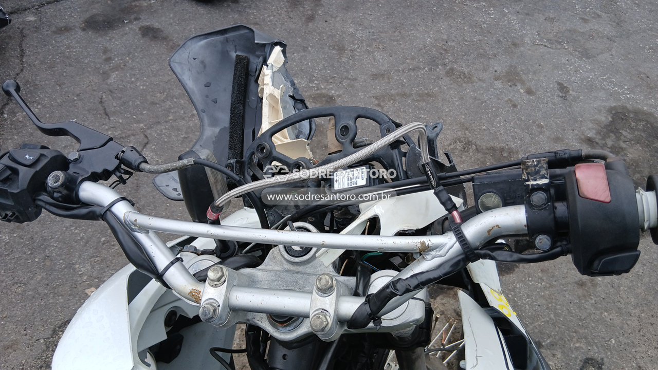 Foto 7 de 12: HONDA - XRE 300 2016/2016