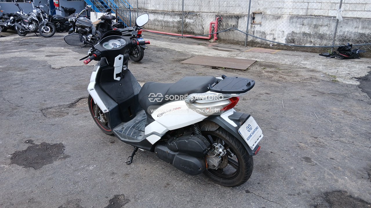 Foto 2: DAFRA - CITYCLASS 200I 2014/2015