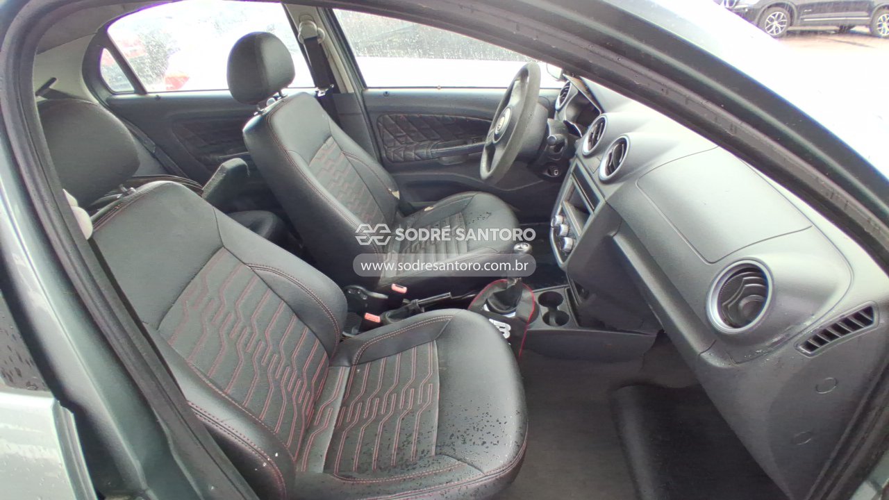Foto 8 de 13: VOLKSWAGEN - GOL 1.0 2010/2011