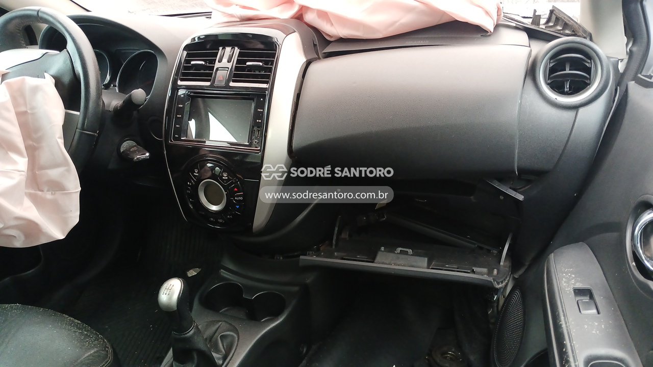 Foto 7 de 13: NISSAN - VERSA 16 SL 2016/2016