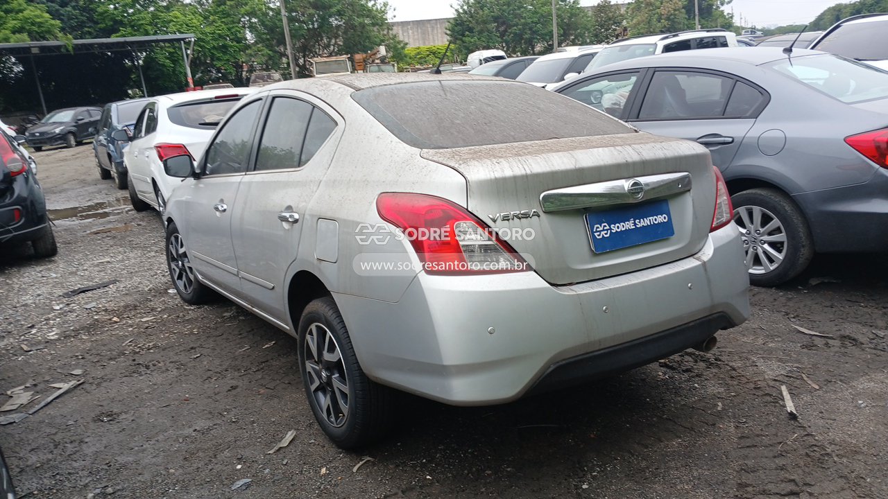 Foto 11 de 13: NISSAN - VERSA 16 SL 2016/2016